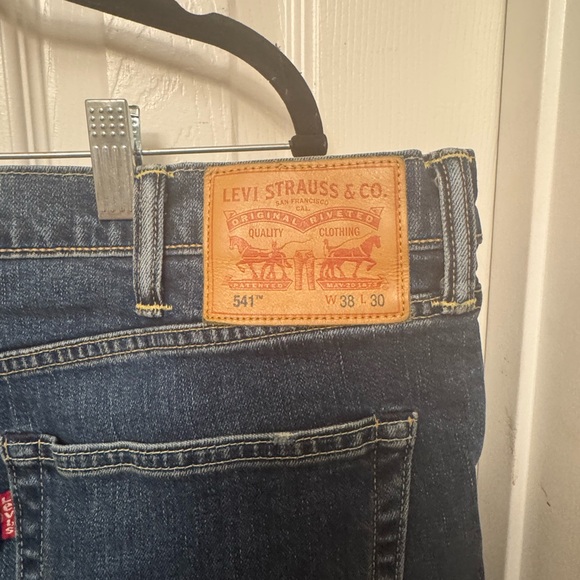 Signature by Levi Strauss Jeans size 38x30 - Picture 3 of 3